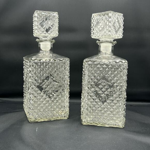 Vintage 1960 Art Deco Diamond Accented Glass Decanters Set of 2 Barware - Picture 4 of 10